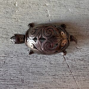 Decorative Turtle Trinket Box - Ornate Metal Finish